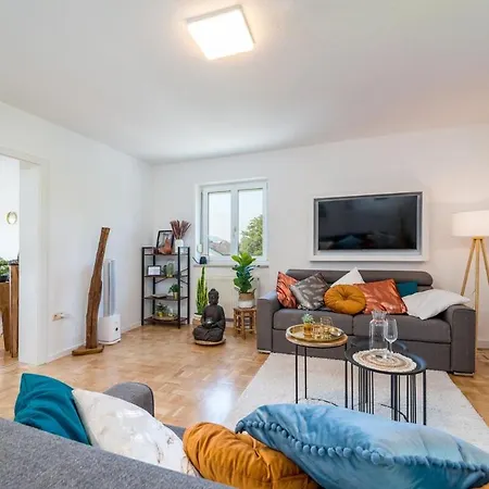 Og2 R - Wunderschoene 80m2 3-zimmer Naehe Salzburg Freilassing